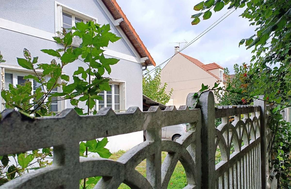 Maison à NOISY-LE-GRAND