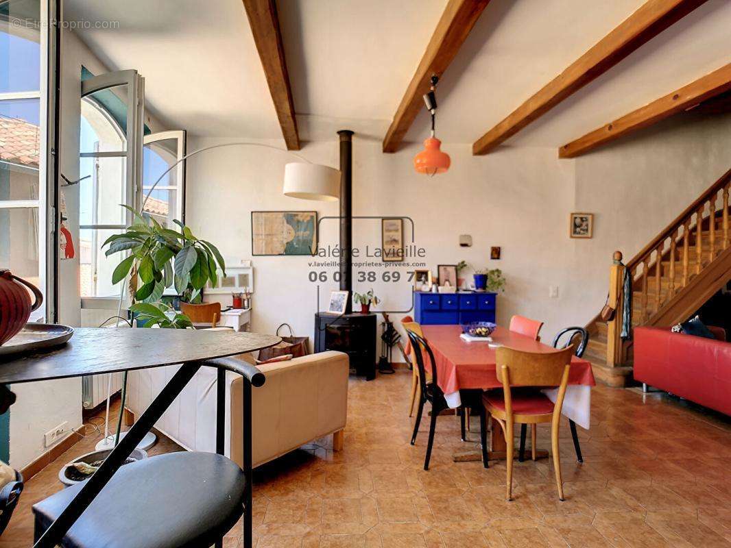 Appartement à MARSEILLE-2E