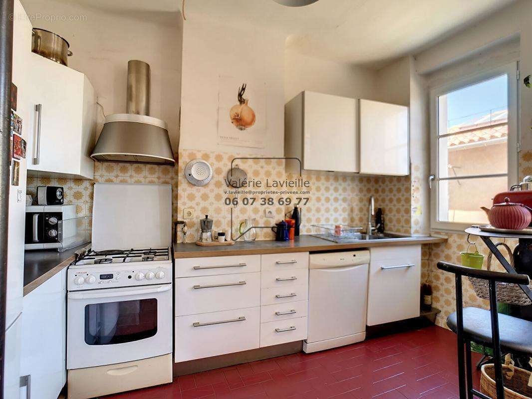 Appartement à MARSEILLE-2E