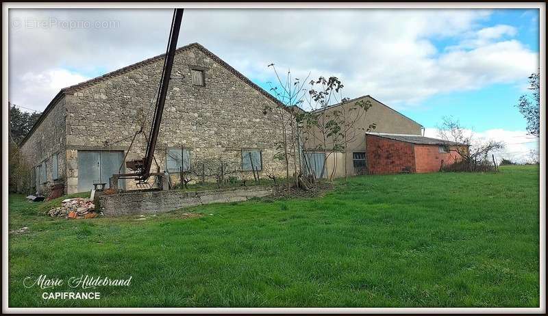 Maison à BRASSAC