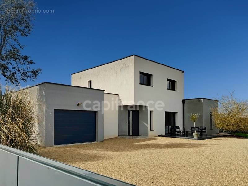 Maison à SENNECEY-LE-GRAND