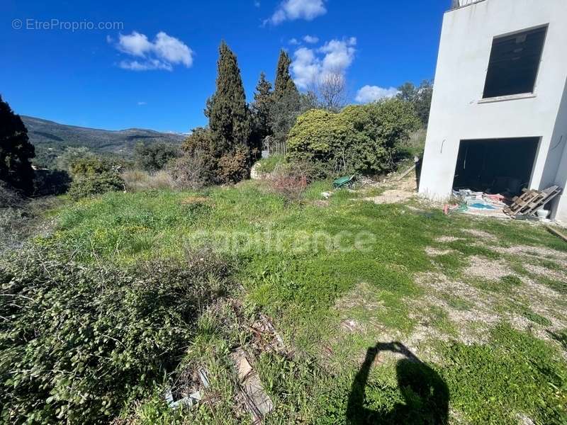 Appartement à FAYENCE