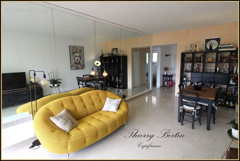 Appartement à VILLENEUVE-LOUBET