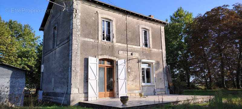 Maison à SAINT-JOUIN-DE-MARNES