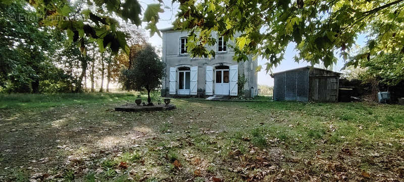 Maison à SAINT-JOUIN-DE-MARNES