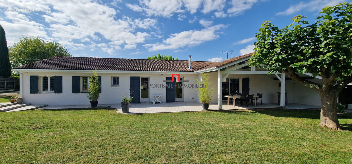 Maison à LA LANDE-DE-FRONSAC