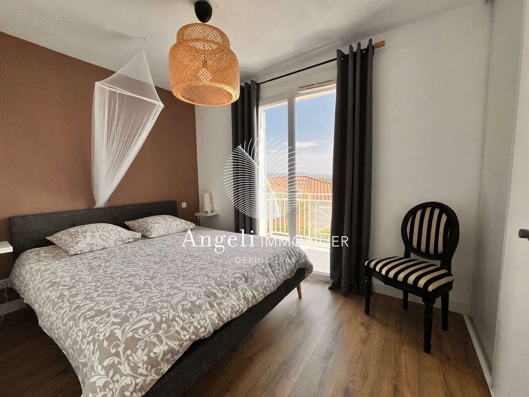 Appartement à FREJUS