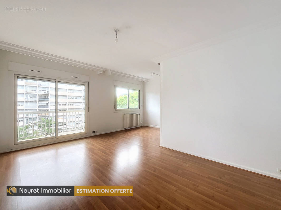 Appartement à LYON-5E