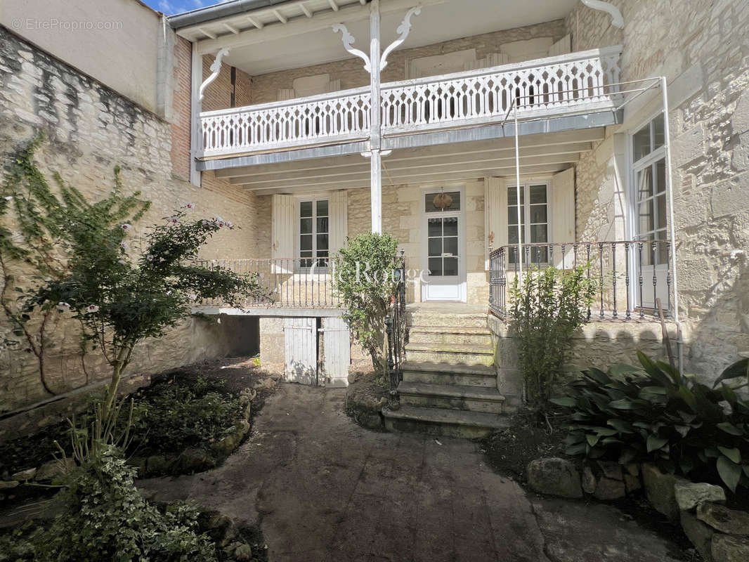 Maison à DURAS