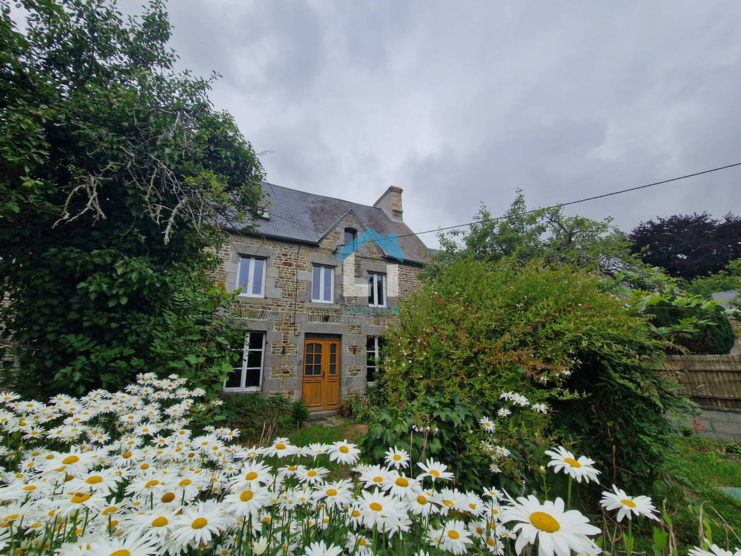 Maison à DRAGEY-RONTHON