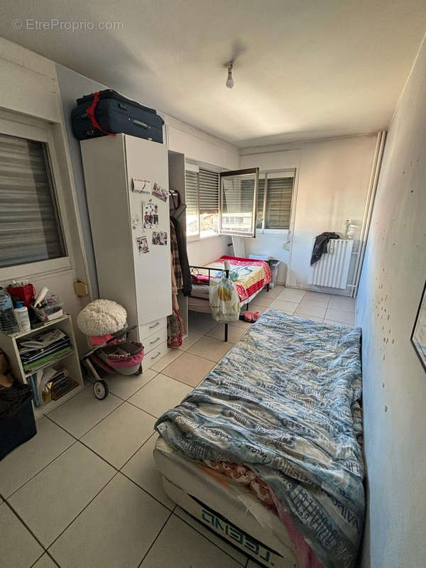 Appartement à MARSEILLE-3E