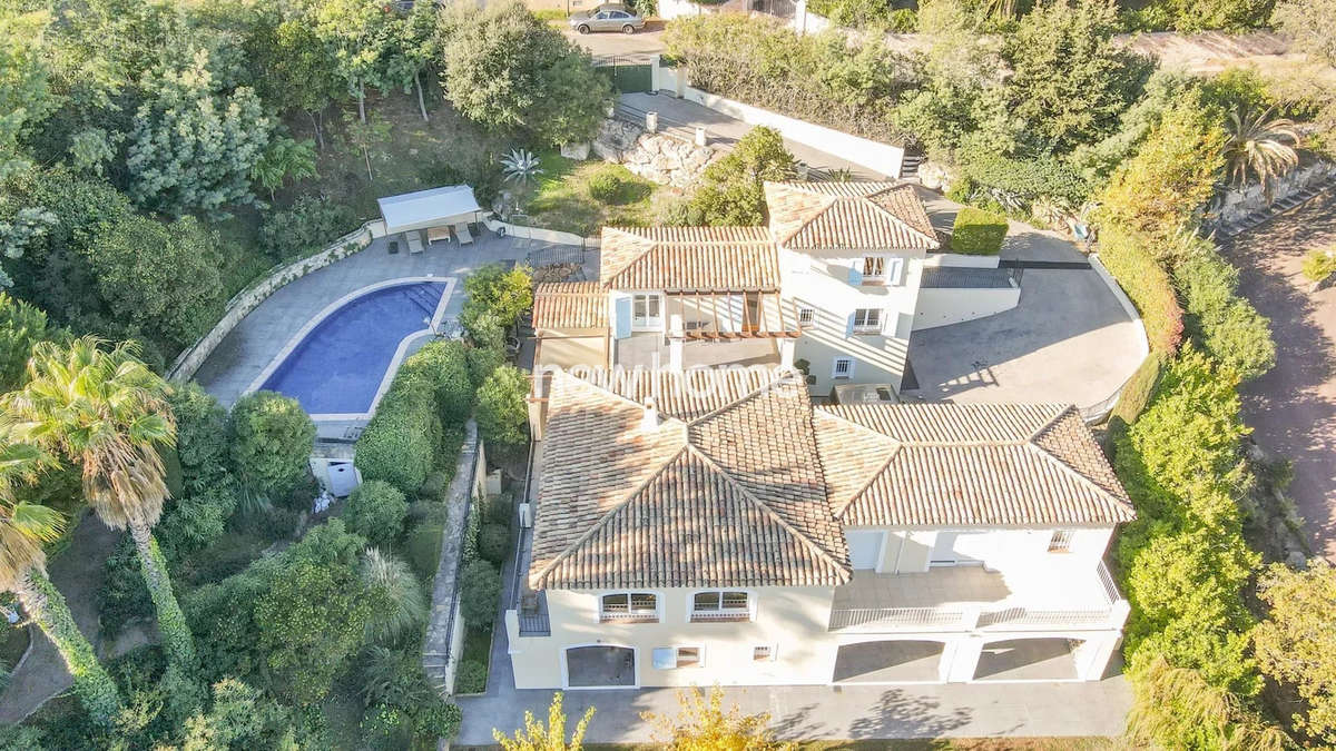 Maison à LES ADRETS-DE-L&#039;ESTEREL