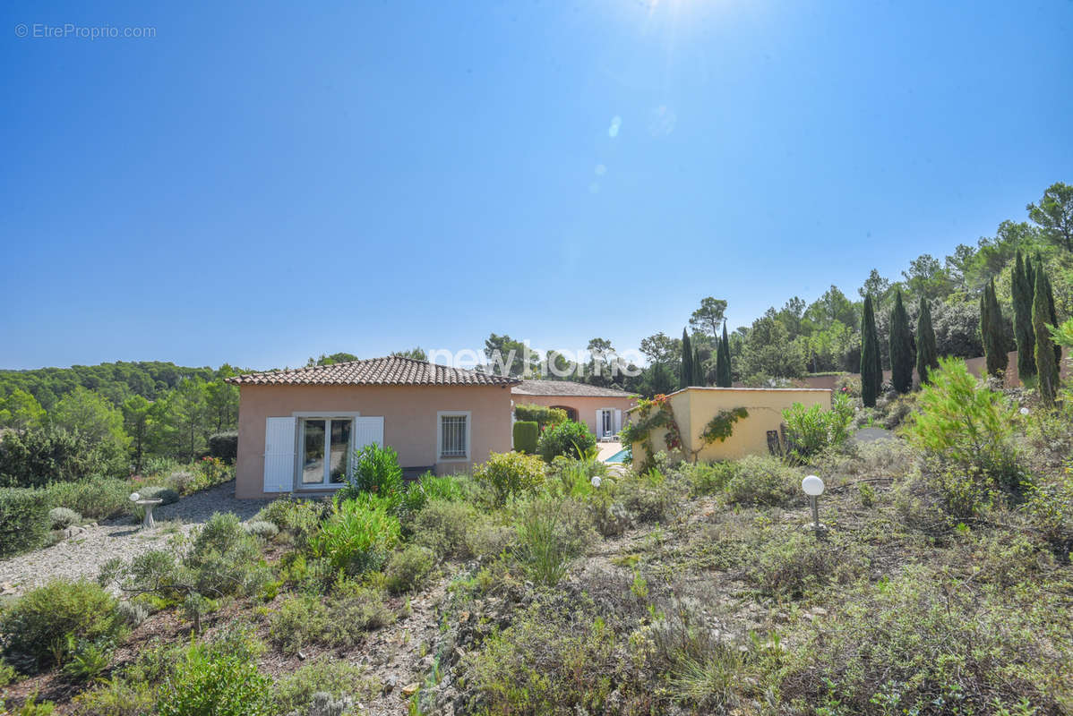 Maison à LORGUES