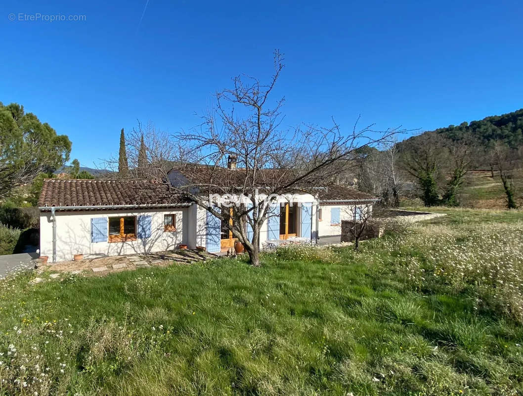 Maison à SALERNES