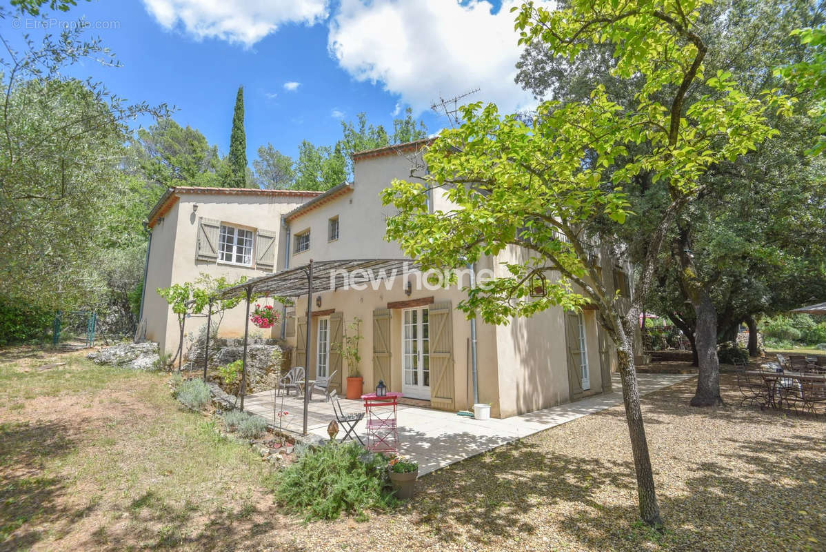 Maison à LORGUES