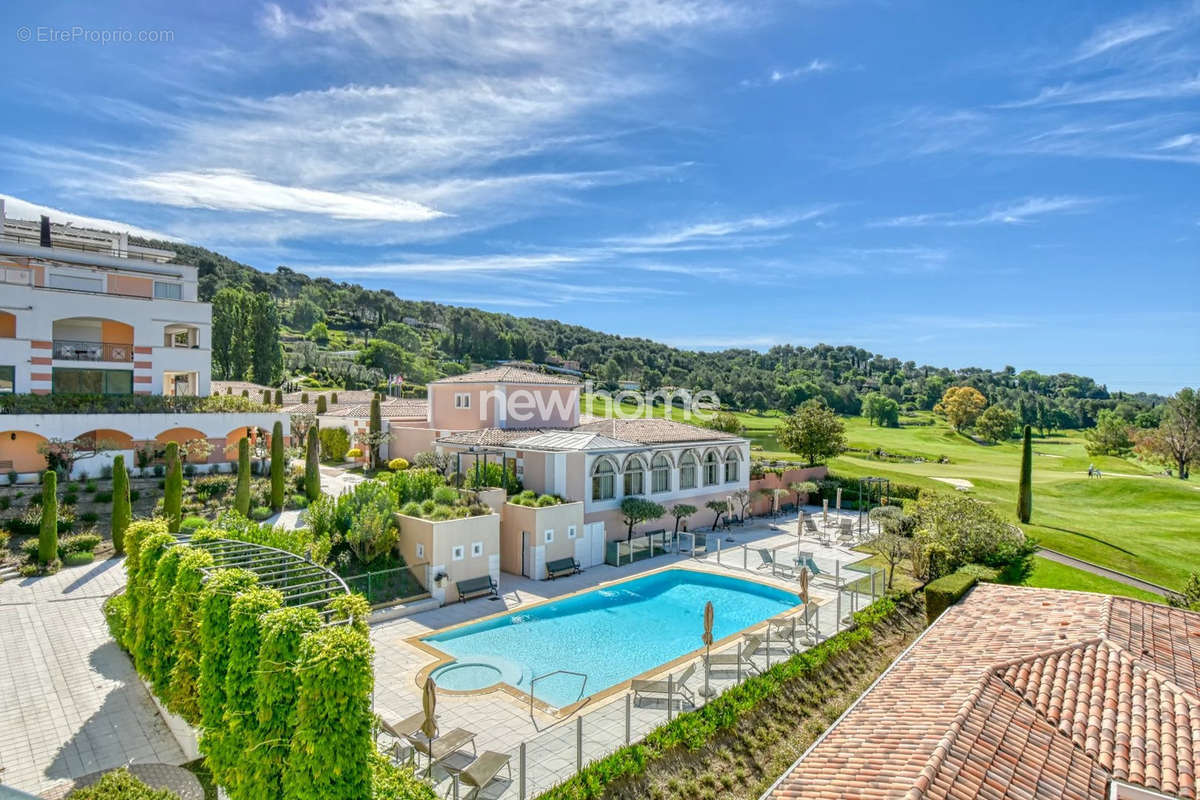 Appartement à MOUGINS