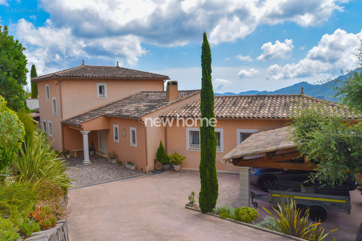 Maison à LES ADRETS-DE-L&#039;ESTEREL