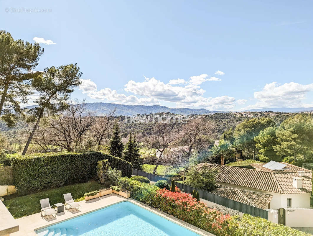 Maison à MOUGINS