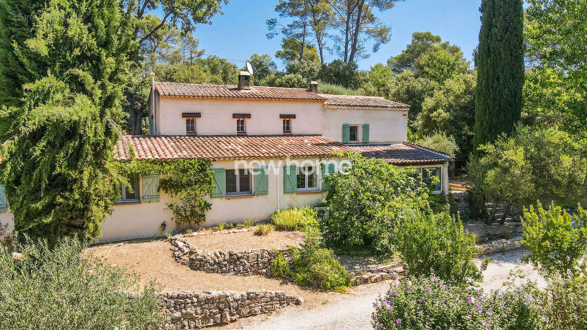 Maison à LORGUES