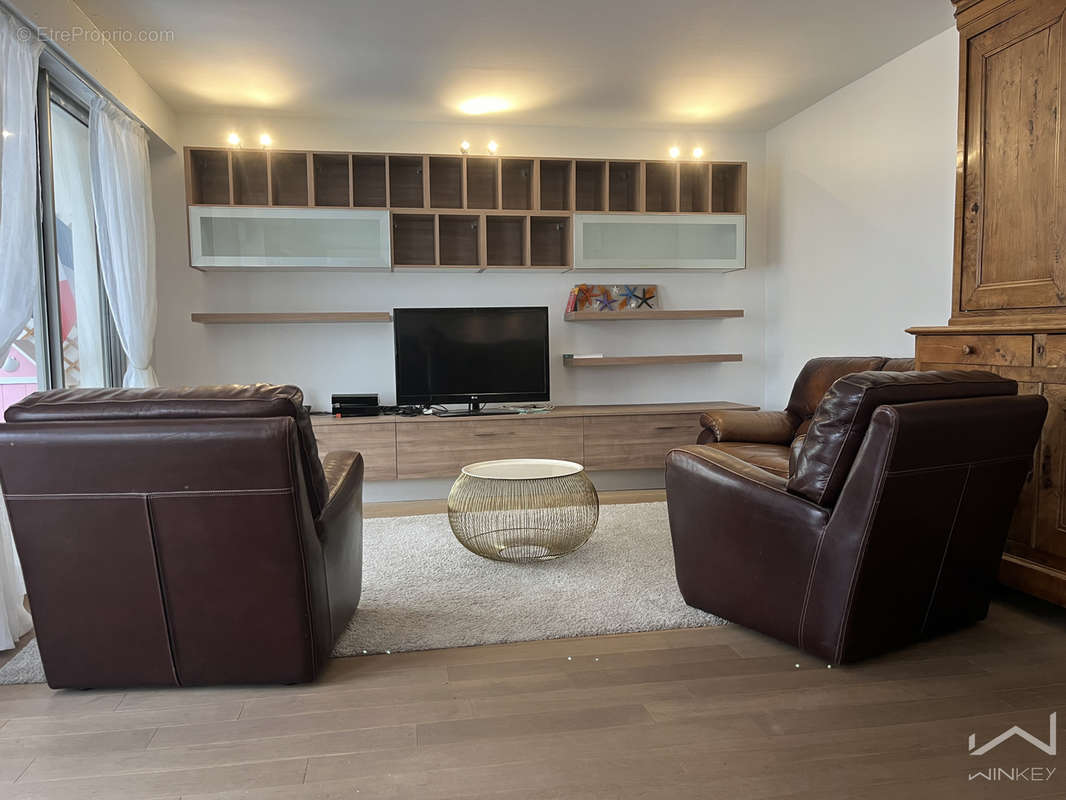 Appartement à LEVALLOIS-PERRET