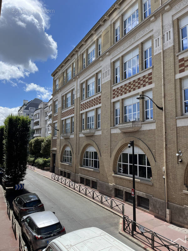 Appartement à LEVALLOIS-PERRET