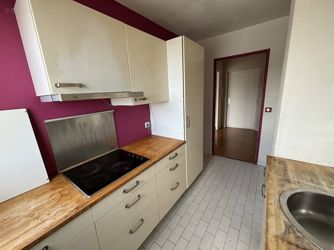 Appartement à MONTIGNY-LE-BRETONNEUX