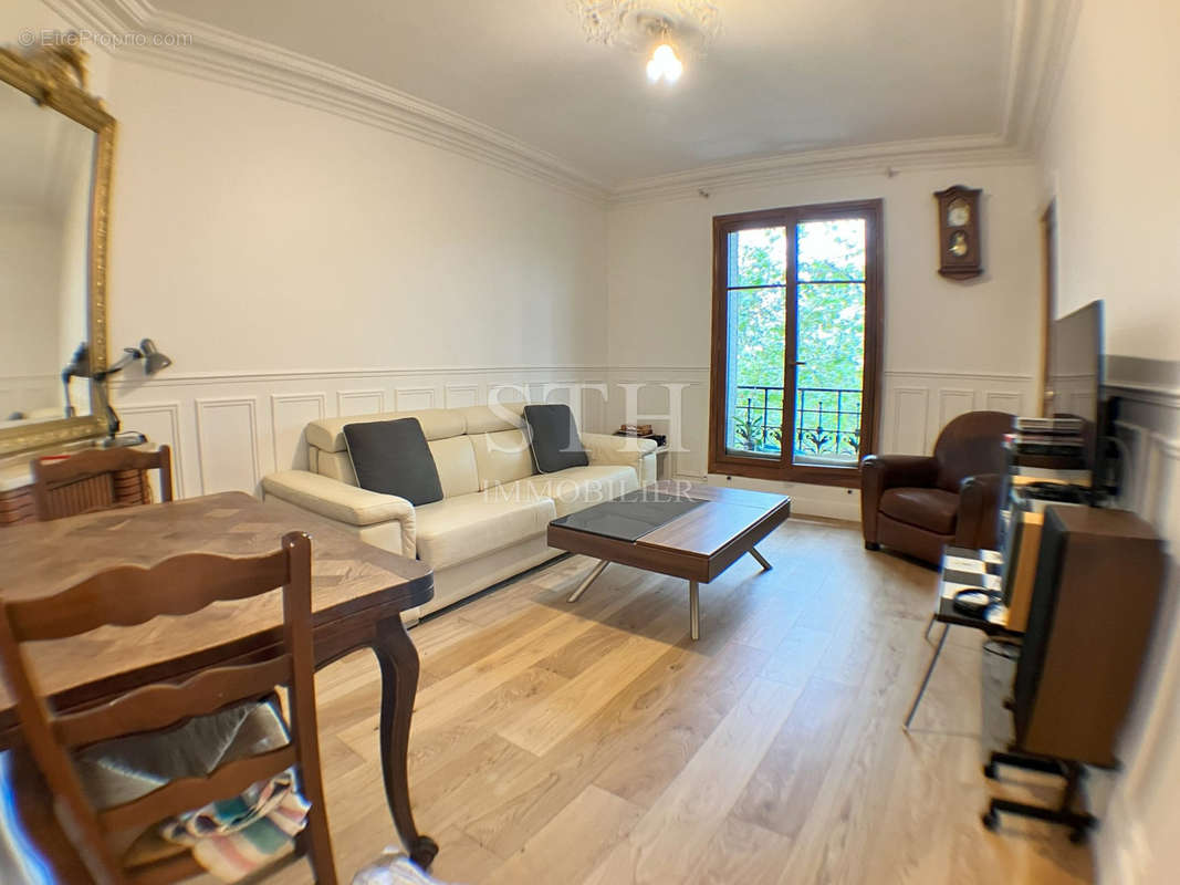 Appartement à PARIS-15E