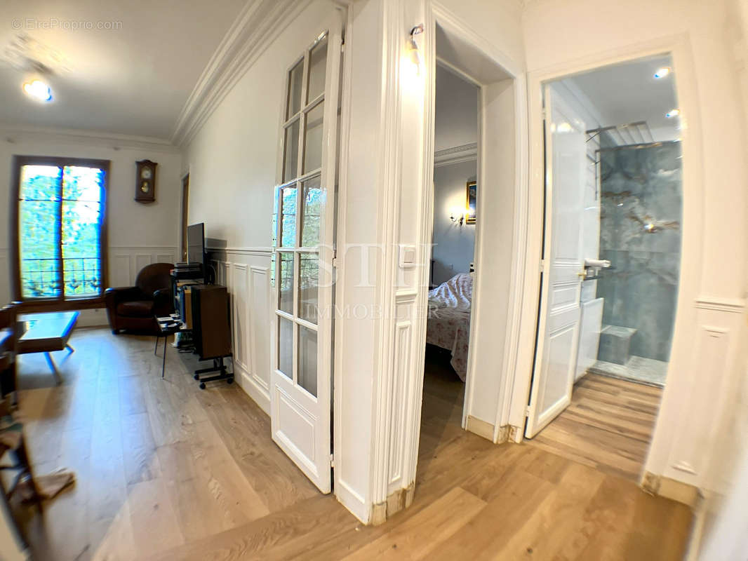 Appartement à PARIS-15E