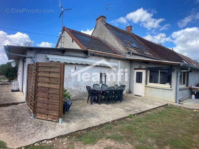 Maison à SAINT-CAPRAIS