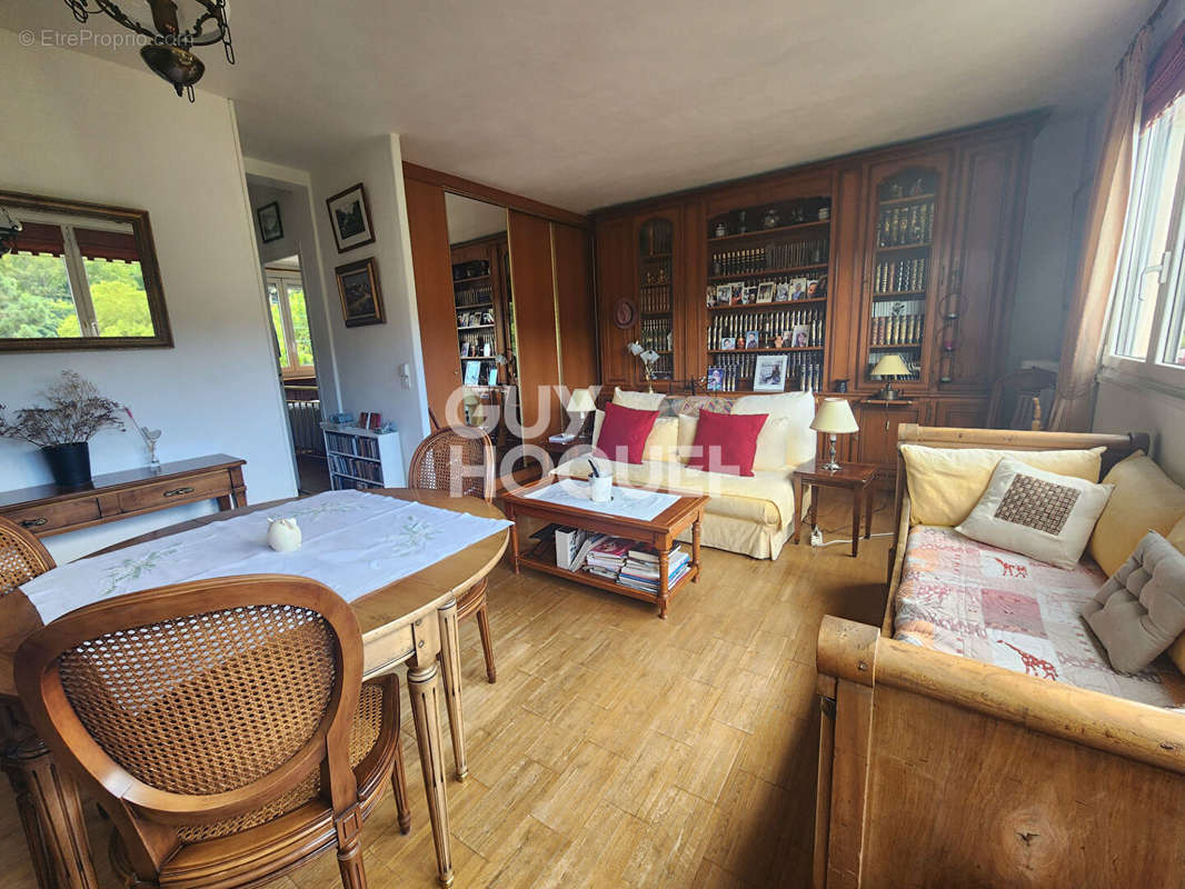 Appartement à BOUGIVAL