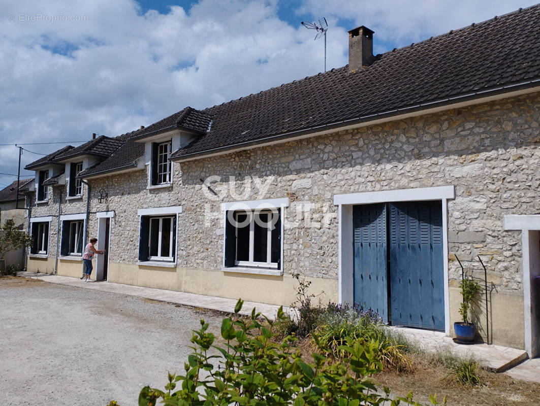 Maison à LONGUEVILLE