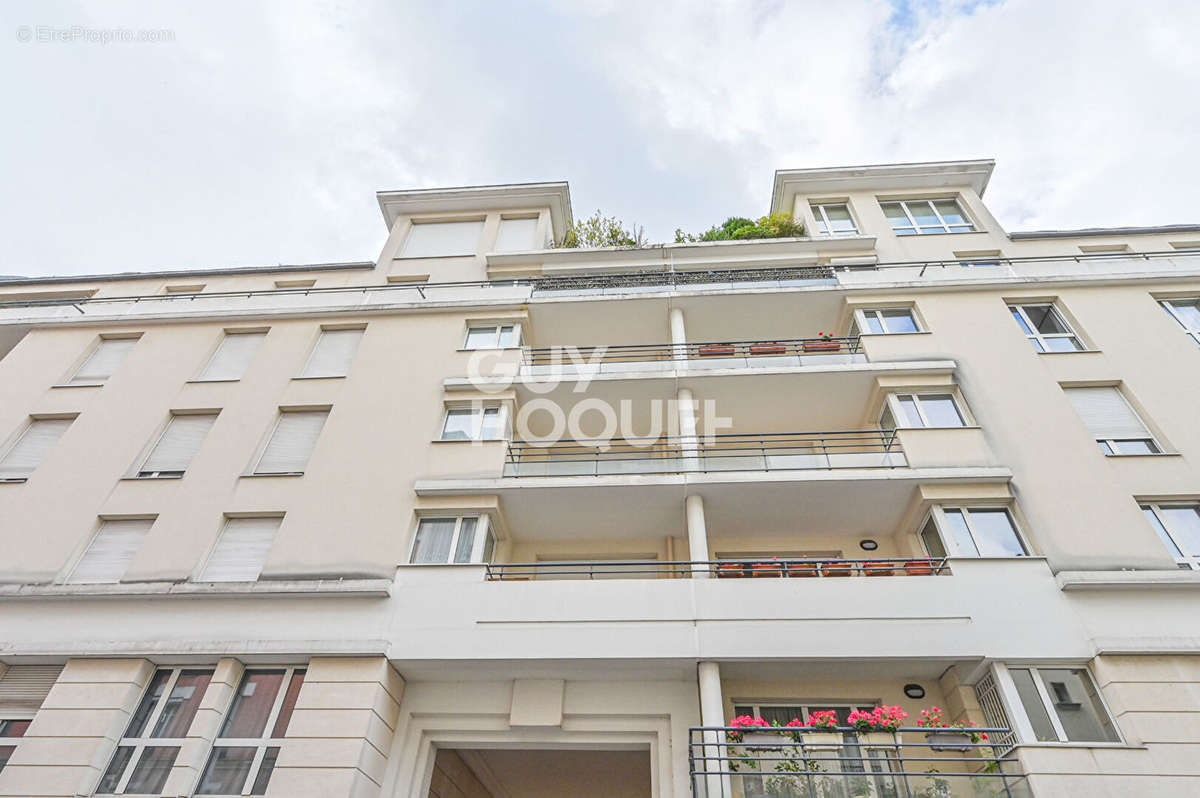 Appartement à PARIS-12E