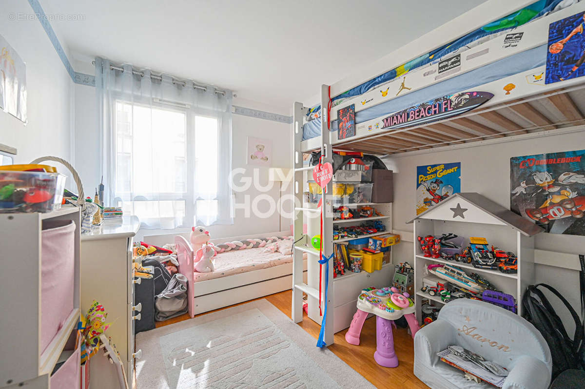 Appartement à PARIS-12E