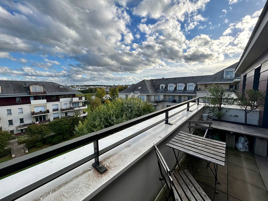 Appartement à CARRIERES-SOUS-POISSY