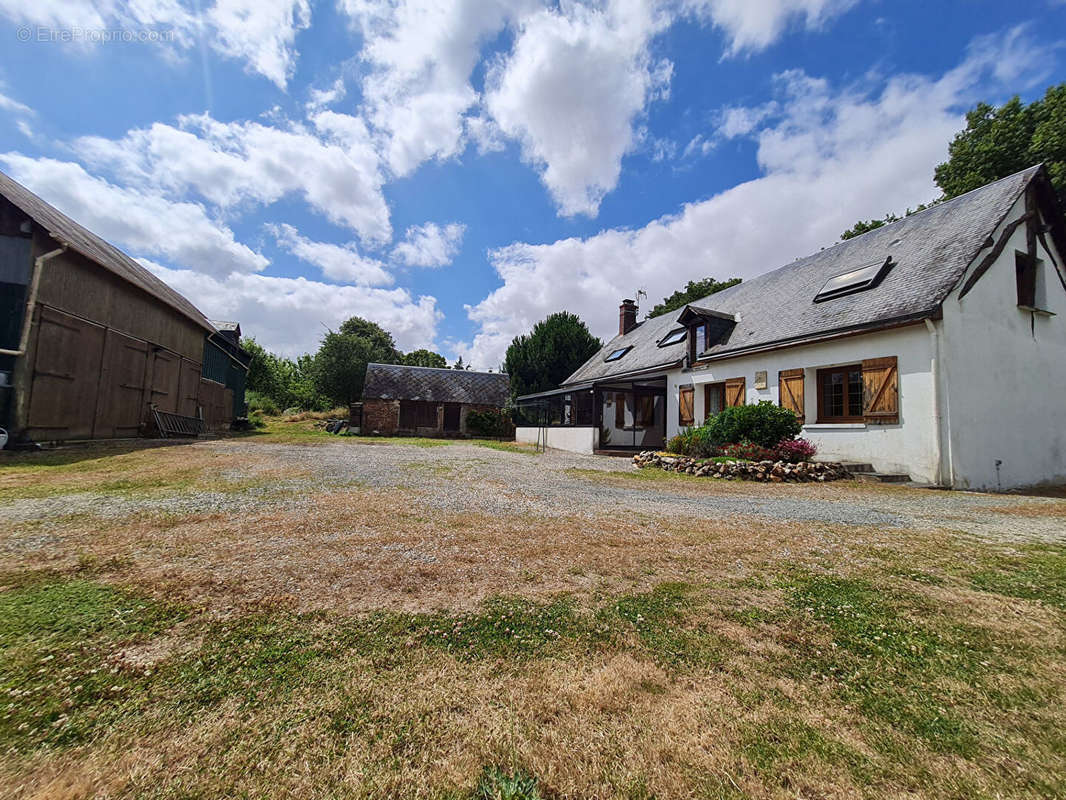 Maison à CHATILLON-EN-DUNOIS