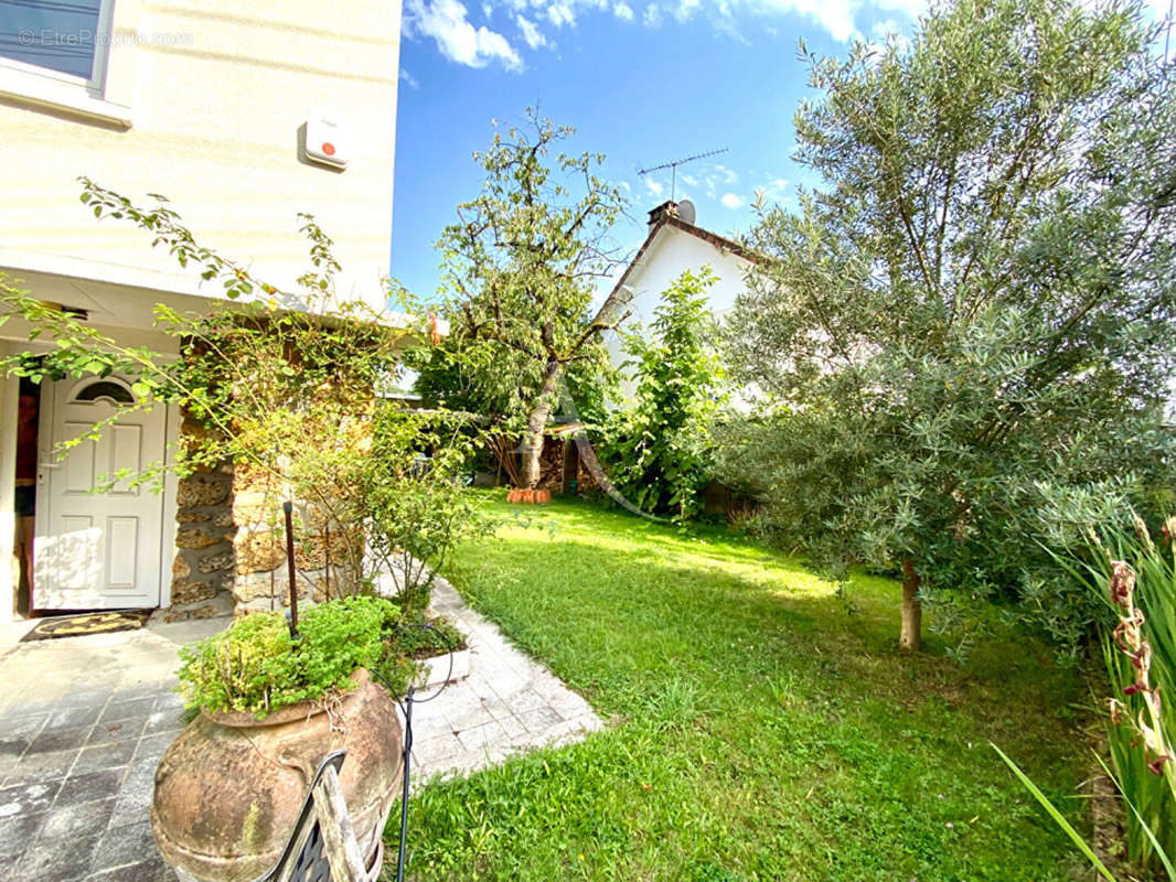 Maison à CHELLES