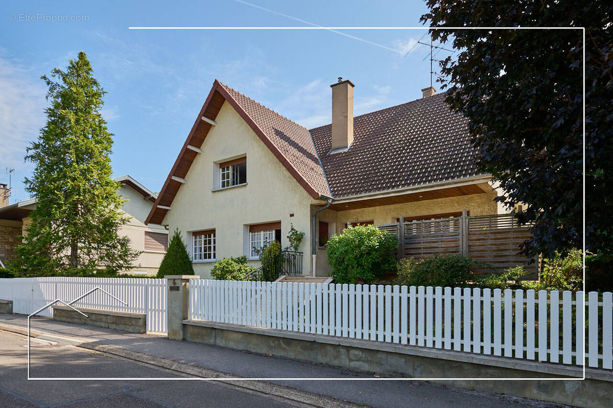 Photo 1 - Maison à FONTAINE-LES-DIJON