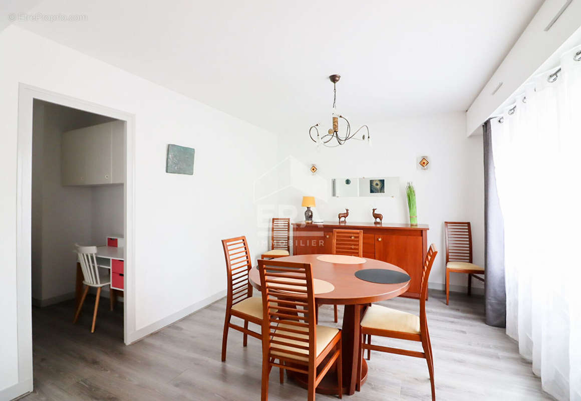 Appartement à PARIS-20E