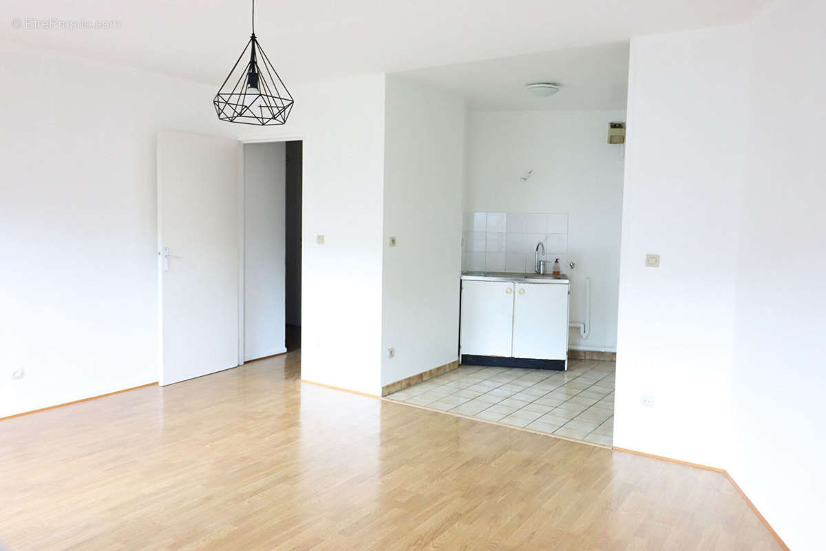 Appartement à PARIS-20E