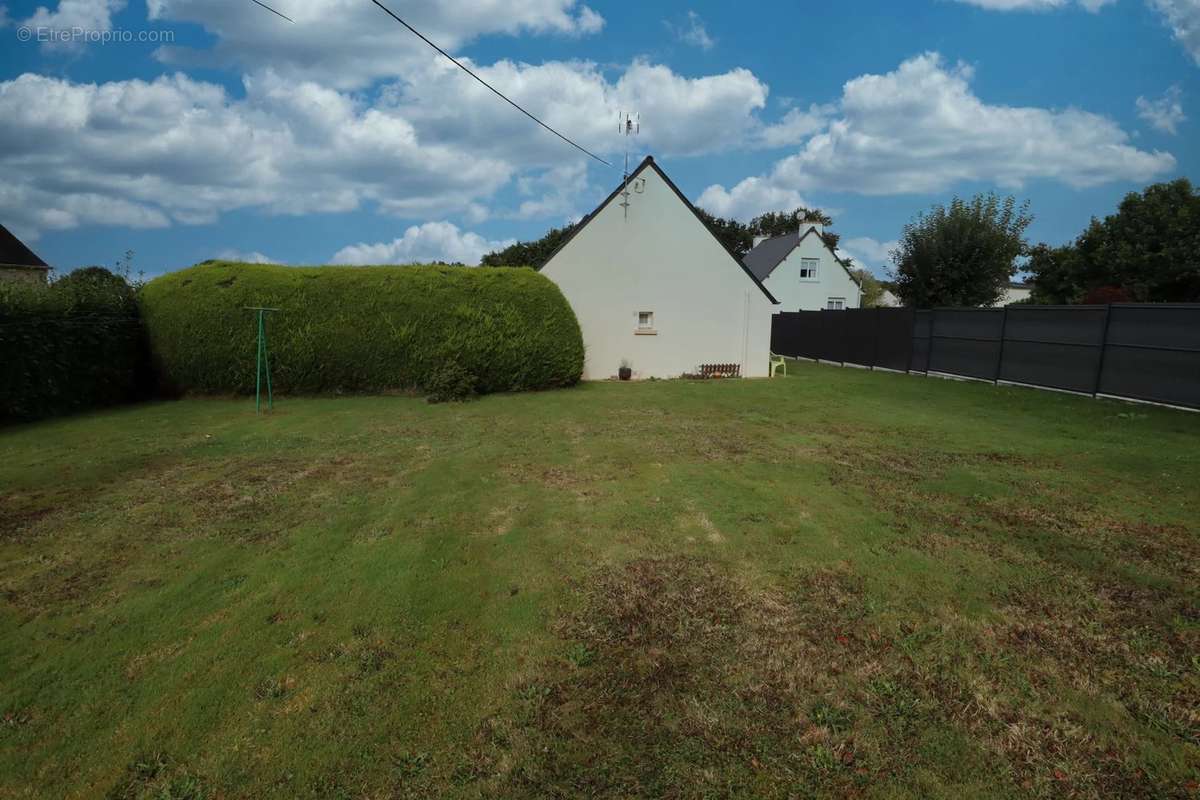 Maison à PLOUNEVEZEL