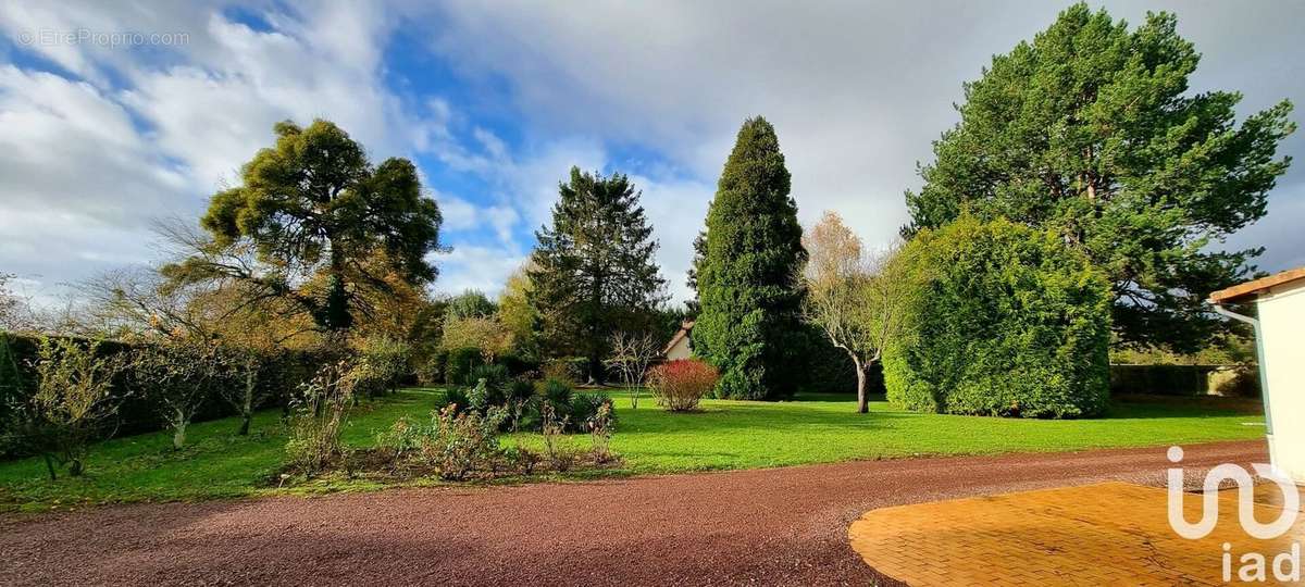 Photo 3 - Maison à HALLENCOURT