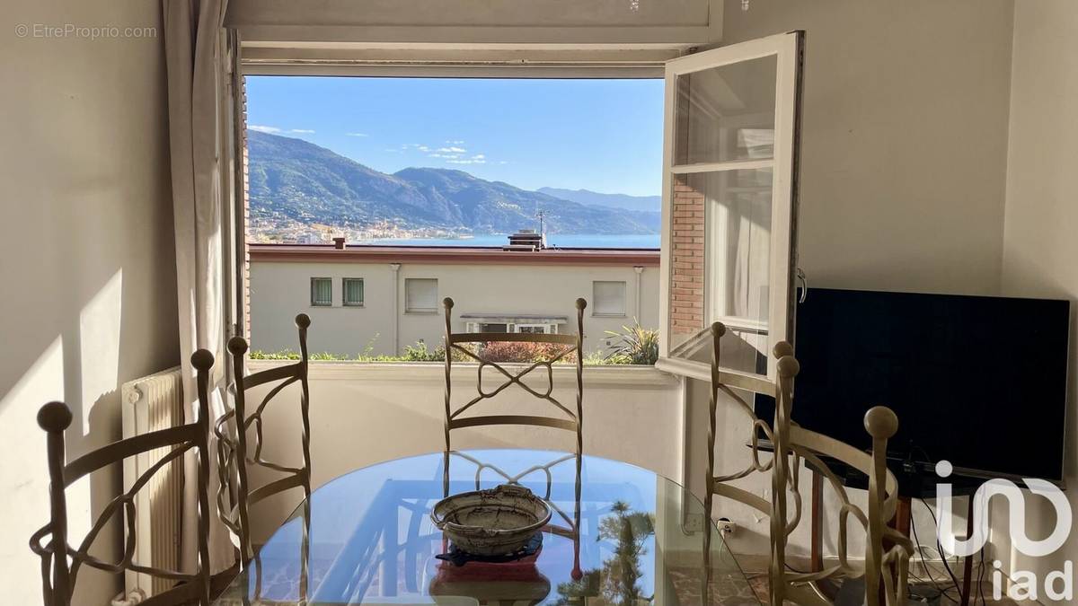 Photo 1 - Appartement à ROQUEBRUNE-CAP-MARTIN