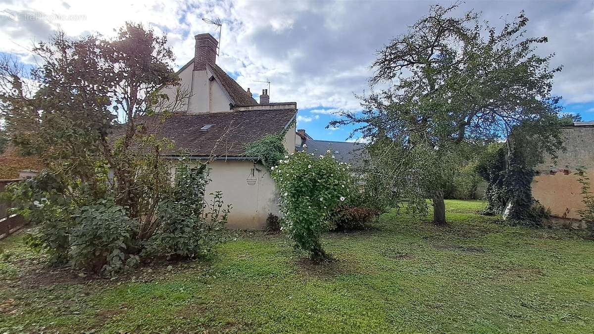 Maison à LA FERTE-VIDAME