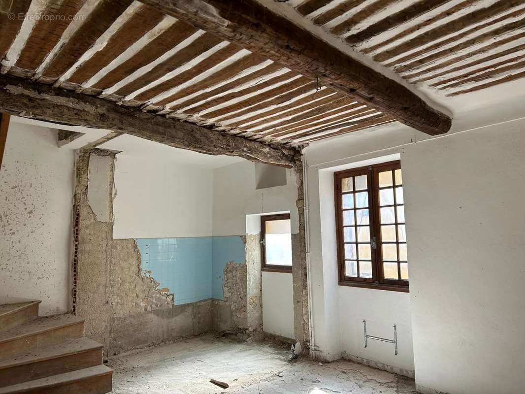 Appartement à CHATEAUNEUF-GRASSE