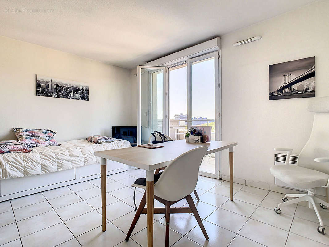 Appartement à MARSEILLE-13E