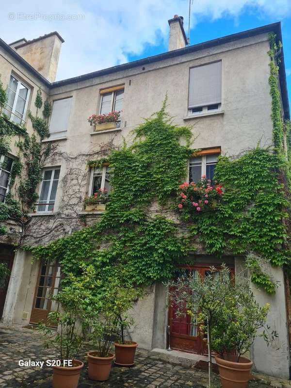 Appartement à PARIS-4E