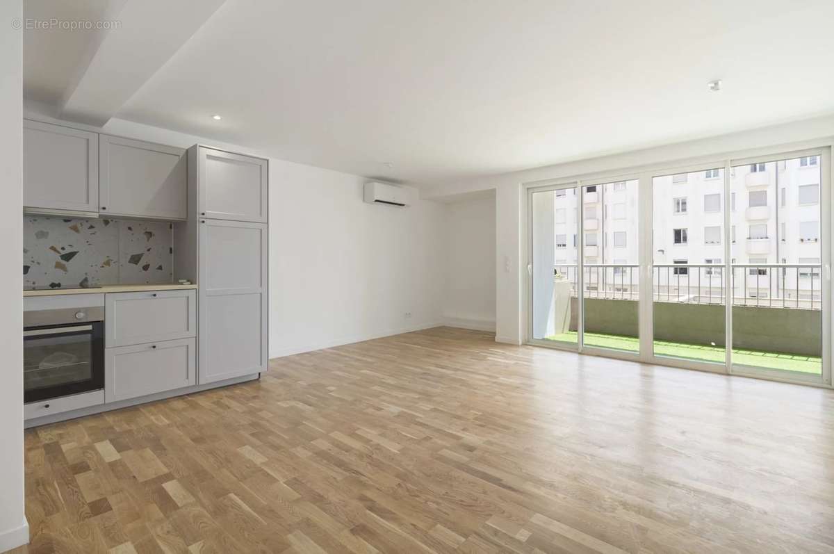 Appartement à MARSEILLE-7E