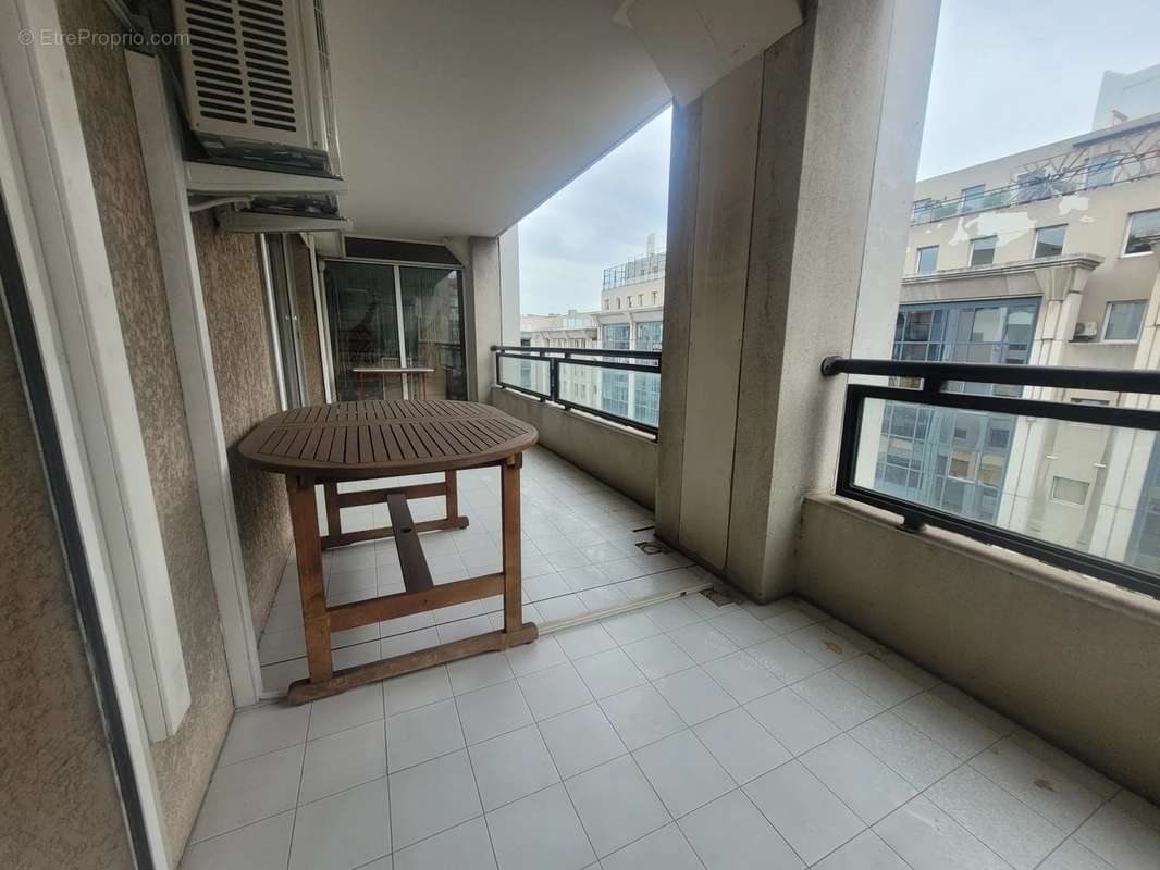 Appartement à MARSEILLE-8E