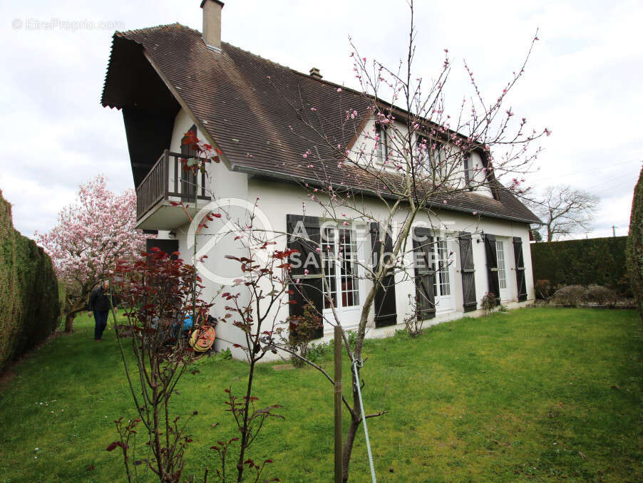 Maison à BELBEUF