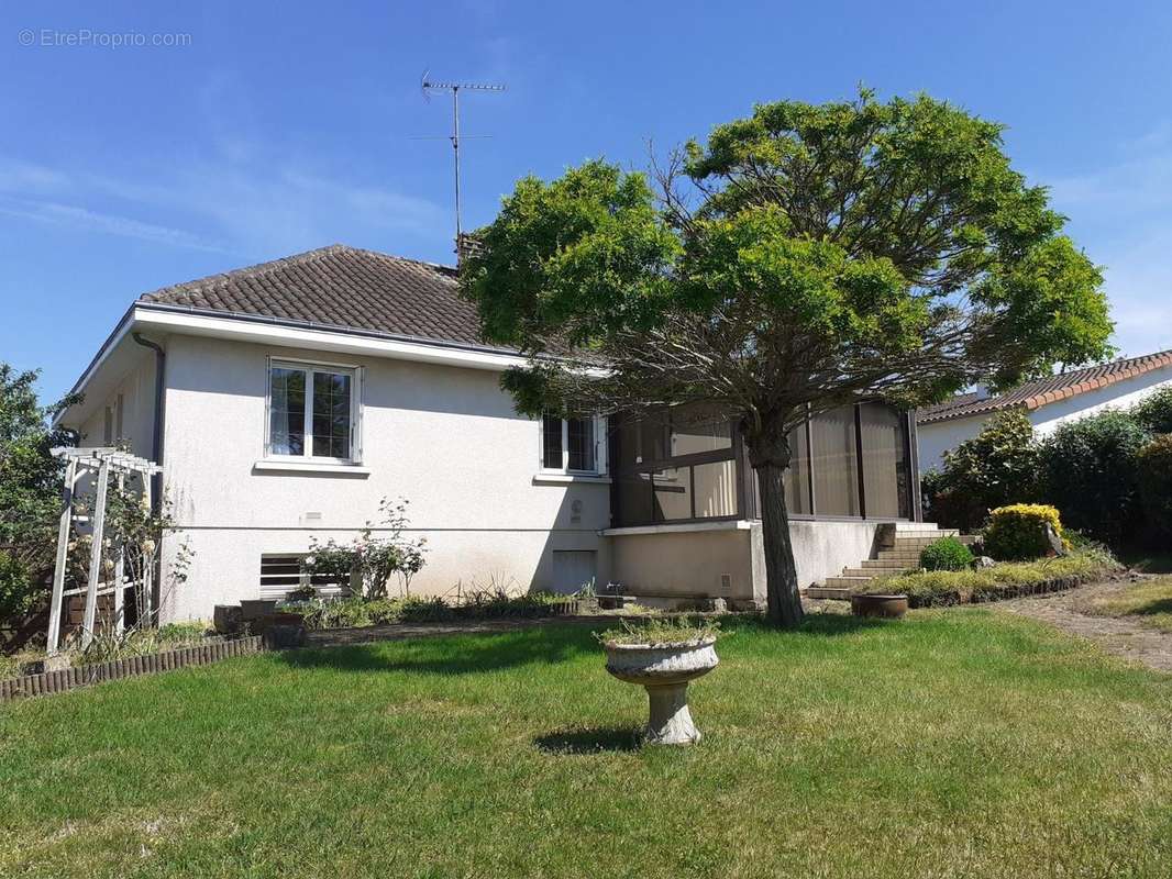   - Maison à SAINT-JEAN-DE-THOUARS